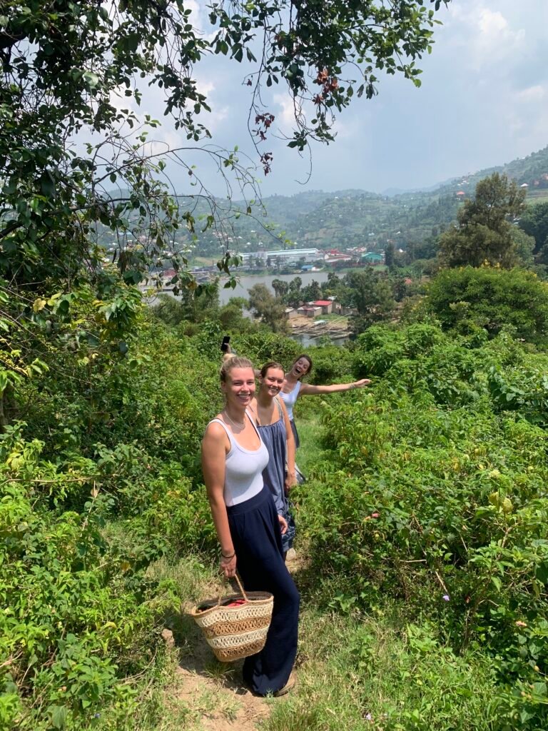 Gisenyi boat tour & Hiking around, this tour allows you to discover the Vibrant beaches along the shore of lake kivu.