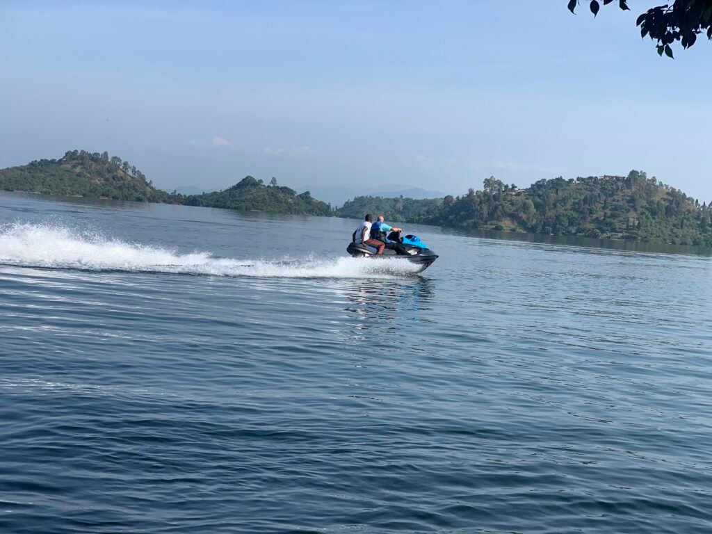 Jet-skii in Lake kivu
