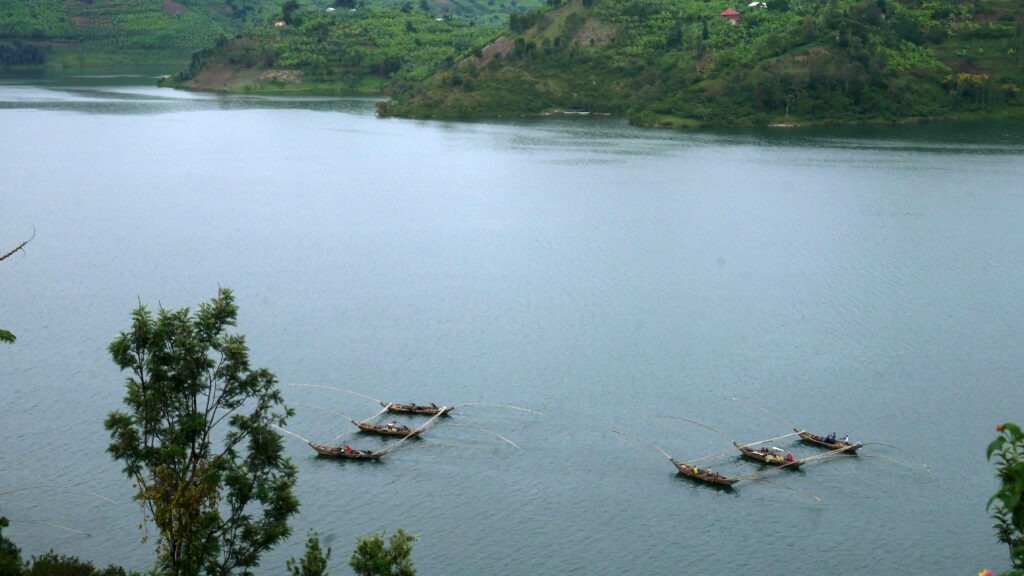 Night fishing is one of the most unique experiences around Lake Kivu. Every evening, local fishermen head onto the lake in traditional wooden boats using lantern lights to attract fish.