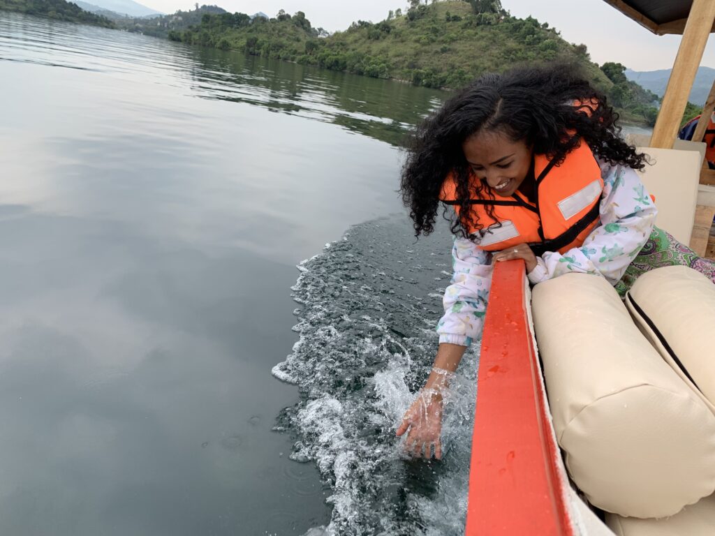 Discover why Lake Kivu is the perfect summer escape in Rwanda. Enjoy boat trips, kayaking, island adventures, coffee tours, cultural experiences, and breathtaking sunsets on one of Africa's most beautiful lakes.